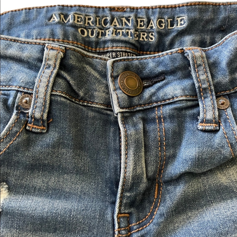 🌻🌻 American Eagle Outfitters Distress Shorts 🌺 - Picture 4 of 4